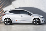 Renault Clio E-TECH 103 KW (140 CV) SL E-TECH Edition Turismo Blanco Glaciar Exterior Lateral 5 puertas