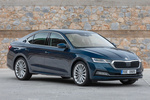 Skoda Octavia 2.0 TDI 110 kW (150 CV) DSG Style Turismo Azul Lava Metalizado Exterior Lateral-Frontal 5 puertas