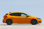 Ford Focus  5p ST 2.3 EcoBoost 206 kW (280 CV)  5p ST Turismo Naranja Fuego Exterior Lateral 5 puertas
