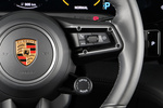 Porsche Taycan Turbo S Turbo S con interior Club Leather Olea Turismo Interior Mandos volante 4 puertas