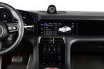 Porsche Taycan Turbo S Turbo S con interior Club Leather Olea Turismo Interior Consola Central 4 puertas