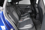 Porsche Taycan Turbo S Turbo S con interior Club Leather Olea Turismo Interior Asientos 4 puertas