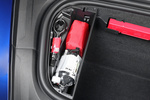 Porsche Taycan Turbo S Turbo S con interior Club Leather Olea Turismo Interior Kit reparapinchazos 4 puertas