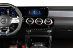 Mercedes-Benz Clase A AMG 45 S 4MATIC+ AMG 45 S 4MATIC+  con Paquete AMG Performance High-End Turismo Interior Consola Central 5 puertas