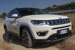 Jeep Compass 4xe 4xe Limited Todo terreno Blanco Pearl con Techo Negro Exterior Lateral-Frontal 5 puertas
