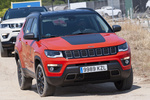 Jeep Compass 4xe 4xe Trailhawk Todo terreno Rojo Line con Techo Negro Exterior Lateral-Frontal 5 puertas
