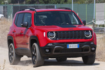 Jeep Renegade 4xe Trailhawk 176 kW (240 CV) 4xe Trailhawk Todo terreno Rojo Colorado Exterior Lateral-Frontal 5 puertas
