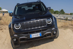 Jeep Renegade 4xe 4xe Business Plus (Versi&oacute;n para Italia) Todo terreno Azul JetSet con Techo Negro Exterior Frontal 5 puertas