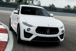 Maserati Levante Levante Trofeo Levante Trofeo Todo terreno Blanco Exterior Frontal-Lateral 5 puertas