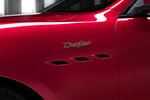 Maserati Ghibli Trofeo Trofeo Turismo rojo Exterior Detalle 4 puertas