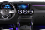 Mercedes-Benz GLA 200 d 8G-DCT AMG Line con Paquete Premium Plus Todo terreno Interior Consola Central 5 puertas