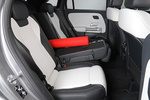 Mercedes-Benz GLA 200 d 8G-DCT AMG Line con Paquete Premium Plus Todo terreno Interior Trampilla de acceso al maletero 5 puertas