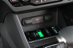 KIA Niro 1.6 PHEV PHEV Emotion Todo terreno Interior Recarga inal&aacute;mbrica tel&eacute;fonos 5 puertas