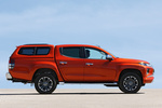 Mitsubishi L200 Doble Cabina 220 DI-D 6AT Doble Cabina Kaiteki Pick up Naranja Sunflare Exterior Lateral 4 puertas