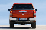 Mitsubishi L200 Doble Cabina 220 DI-D 6AT Doble Cabina Kaiteki Pick up Naranja Sunflare Exterior Posterior 4 puertas