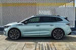 Skoda Enyaq 80 iV Founders Edition Todo terreno Plata Artic Metalizado Exterior Lateral 5 puertas