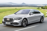 Mercedes-Benz Clase S Gama Clase S Gama Clase S Turismo Hightech Silver Exterior Frontal-Lateral 4 puertas