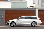 Volkswagen Passat 1.4 TSI e-Power DSG 6 vel. GTE Variant Turismo familiar Blanco Puro Exterior Lateral 5 puertas