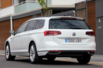 Volkswagen Passat 1.4 TSI e-Power DSG 6 vel. GTE Variant Turismo familiar Blanco Puro Exterior Lateral-Posterior 5 puertas