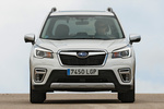 Subaru Forester 2.0i Hybrid CVT Executive Plus Todo terreno Crystal White Pearl Exterior Frontal 5 puertas