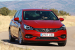 Opel Astra 1.2 Turbo 107 kW (145 CV) Business Elegance Turismo Rojo Incandescente Exterior Lateral-Frontal 5 puertas