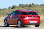 Opel Astra 1.2 Turbo 107 kW (145 CV) Business Elegance Turismo Rojo Incandescente Exterior Lateral-Posterior 5 puertas