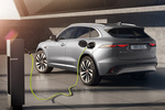 Jaguar F-PACE 2.0 PHEV 297 kW (404 CV) AWD Auto R-Dynamic Black PHEV Todo terreno Exterior Toma de recarga 5 puertas