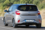Hyundai i10 1.2 MPI 64 kW (84 CV) AT Style Turismo Sleek Silver / Phantom Black Exterior Lateral-Posterior 5 puertas