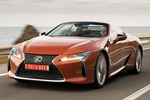 Lexus LC LC 500 Gama LC Descapotable Descapotable Blazing Carnelian Exterior Frontal-Lateral 2 puertas
