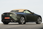 Lexus LC LC 500 Gama LC Descapotable Descapotable Terrane Khaki Exterior Posterior-Lateral 2 puertas