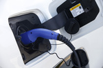 Suzuki Across Gama Across Gama Across Todo terreno Exterior Toma de recarga 5 puertas
