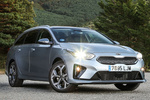KIA ceed Ceed Tourer PHEV Ceed Tourer PHEV Turismo familiar Lunar Silver con Techo Black Pearl Exterior Lateral-Frontal 5 puertas