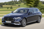 Mercedes-Benz Clase E E 300 e 4MATIC Estate Estate 300 e Line Avantgarde  Turismo familiar Azul Cavansita Metalizado Exterior Frontal-Lateral 5 puertas