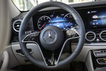 Mercedes-Benz Clase E E 300 e 4MATIC Estate Estate 300 e Line Avantgarde  Turismo familiar Interior Volante 5 puertas