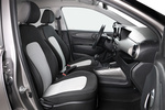 Hyundai i10 1.2 MPI 64 kW (84 CV) AT Style Turismo Interior Asientos 5 puertas
