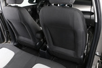 Hyundai i10 1.2 MPI 64 kW (84 CV) AT Style Turismo Interior Asientos 5 puertas