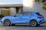 Audi A3 40 TFSIe 150 kW (204 CV) S tronic 6 vel. Sportback Black line edition Turismo Azul Turbo Exterior Lateral 5 puertas