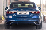 Jaguar XF Gama XF R-Dynamic Turismo Azul Bluefire Exterior Posterior 4 puertas