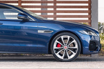 Jaguar XF Gama XF R-Dynamic Turismo Azul Bluefire Exterior Llanta 4 puertas