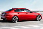 Jaguar XE Gama XE R-Dynamic Turismo Firenze Red Exterior Posterior-Lateral 4 puertas