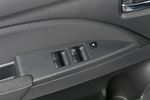 Mitsubishi Space Star 120 MPI Kaiteki Turismo Interior Mandos puerta 5 puertas