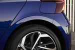 Hyundai i20 1.0 T-GDi 88,2 kW (120 CV) 7DCT 48V Stylux Turismo Intense Blue Exterior Llanta 5 puertas