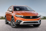 Fiat Tipo Cross Cross Turismo Naranja Paprika Exterior Lateral-Frontal 5 puertas
