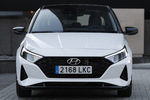Hyundai i20 1.0 T-GDi 73,5 kW (100 CV) 48V Tecno Turismo Polar White Exterior Frontal 5 puertas