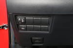 Toyota Yaris 120H Style Premiere Edition Turismo Interior Mandos salpicadero 5 puertas