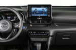 Toyota Yaris 120H Style Premiere Edition Turismo Interior Consola Central 5 puertas