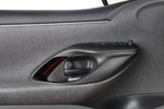 Toyota Yaris 120H Style Premiere Edition Turismo Interior Mandos puerta 5 puertas