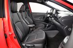 Toyota Yaris 120H Style Premiere Edition Turismo Interior Asientos 5 puertas