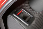 Toyota Yaris 120H Style Premiere Edition Turismo Interior Mandos regulaci&oacute;n asientos 5 puertas