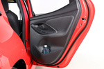 Toyota Yaris 120H Style Premiere Edition Turismo Interior Puerta 5 puertas